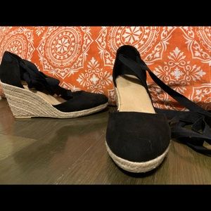 Old navy wedges size 9